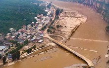 Người mẹ kể lại khoảnh khắc cuối nhìn thấy con trong trận lũ chưa từng có 140 năm ở Trung Quốc