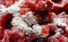 Vì sao không nên ướp thịt bò với muối?