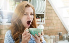 3 thực phẩm không nên tiêu thụ ngay sau khi thức dậy: Nha sĩ cảnh báo ‘tác động tai hại’