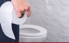 Những thói quen khi đi vệ sinh gây hại nhiều người mắc phải