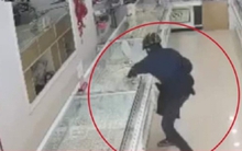 Truy bắt kẻ dùng búa cướp tiệm vàng ở Hưng Yên