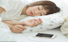 Apple cảnh báo nguy hiểm sạc iPhone khi ngủ