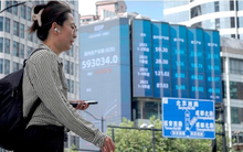 Nhà đầu tư nước ngoài bán tháo, dòng tiền lớn đang rời khỏi kinh tế Trung Quốc