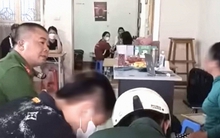 Công an vào cuộc vụ nhóm "bông hồng đen" lấy hơn 400 mẫu máu của học sinh