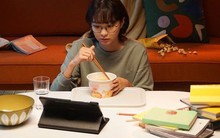 Ghi chép chi tiêu cẩn thận nhưng vẫn không dư đồng nào vào cuối tháng