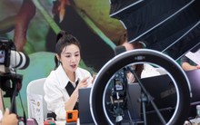 Ngành livestream 500 tỷ USD của Trung Quốc: ‘Cần câu cơm’ của hơn 1 triệu người, streamer đạt hàng trăm giờ phát sóng chỉ sau vài tháng