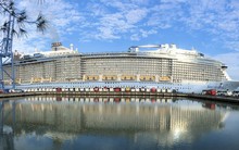 Siêu tàu lớn nhất châu Á đưa hơn 4.000 khách đến Việt Nam
