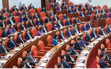 Trong một tập thể lãnh đạo, không thể "loanh quanh toàn người nhà"