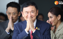 Mới vào tù một ngày, hiện ông Thaksin ở đâu?