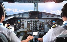 Xác định nguồn tiền lương bổ sung để VNA trả cho phi công người Việt Nam