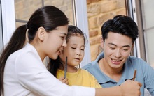 Cha mẹ nắm được 2 cách phê bình này thì chẳng cần quát tháo, đánh đòn, con cũng tự ngoan