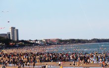 Không phải Đà Nẵng hay Phú Quốc, một bãi biển gây bất ngờ khi lọt Top 3 bãi biển nổi tiếng nhất thế giới trên mạng xã hội