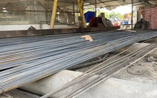 Giá thép giảm mạnh gần cả triệu đồng/tấn trong tháng cô hồn