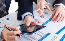 Vui, buồn lãi, lỗ doanh nghiệp sau soát xét