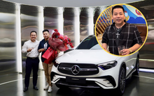 Vừa về nước, Khoa Pug chốt siêu phẩm với "ông trùm sales Mercedes" vì lời hứa từ 2 năm trước