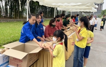 Hà Nội miễn phí xe buýt 2 tầng, phát quà cho người dân vào Lăng viếng Bác dịp 2/9