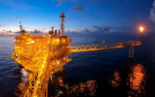 Không phải Nga hay Trung Đông, đây mới thực sự “ông trùm” của thị trường dầu mỏ toàn cầu, âm thầm cung cấp ra thị trường hơn 12 triệu thùng dầu mỗi ngày