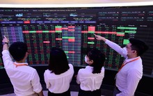 Thị trường liên tục bứt phá cùng thanh khoản cao, cơ hội nào cho nhóm cổ phiếu chứng khoán sau khi tăng rất mạnh từ đầu năm?