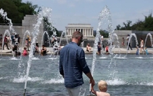 Nắng nóng cực đoan ở Mỹ, nhiều người bị sốc nhiệt