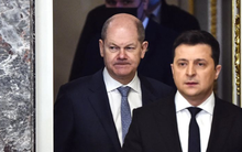 Nhận cú sốc từ năng lượng Nga, đầu tàu kinh tế EU lập tức trở thành "người ốm"