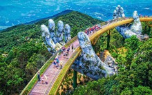 Cầu Vàng ở Đà Nẵng lọt top '14 cây cầu ngoạn mục nhất thế giới' của Independent: Tuyệt tác giữa mây trời!