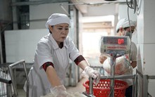 'Nhấp nhổm' theo giá gạo