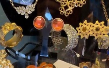 "Chợ con rận" dành cho các tín đồ sưu tập thời trang