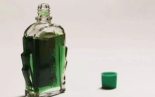 Nhỏ 1 giọt dầu gió vào rốn trước khi đi ngủ được lợi gì?