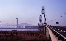 Xây cầu dây văng "kép" vượt sông, chịu động đất 7 độ, Trung Quốc bỏ 19 nghìn tỷ đồng để huyết mạch kinh tế Bắc Kinh - Thượng Hải thông suốt