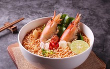 Không thể ngờ mắc 'cả tỉ bệnh khủng khiếp' này khi ăn nhiều mỳ tôm