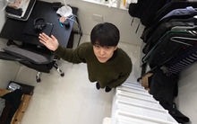 Chàng trai 21 tuổi sống trong căn nhà 7m2, suốt 3 năm hiếm khi nấu ăn