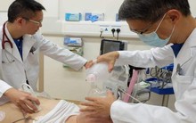 Người đàn ông 55 tuổi ăn 1 loại thịt để bồi bổ cơ thể: Tưởng tốt cho thể lực nào ngờ “suy thận” tìm đến