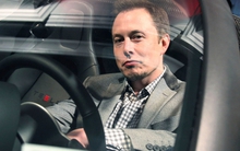 Người tài xế học lái 4 tháng khiến Elon Musk 'tự ti' về hệ nơ-ron của mình