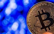 Giá Bitcoin sụt giảm mạnh, xuống dưới mốc 27.000 USD