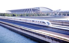 Trung Quốc cho ra đời loại phương tiện “bay trên mặt đất”, chi phí khủng 29 nghìn tỷ đồng: Thời gian hoàn thiện mới đáng trầm trồ