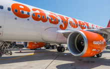 Nam hành khách có hành vi lạ, cảnh sát lập tức áp giải khỏi máy bay khi hạ cánh: Quy định ngành hàng không chưa bao giờ là thừa