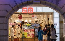 Một cổ phiếu bán lẻ tăng vọt 400%, nhiều nhà đầu tư Mỹ tỏ ra thận trọng