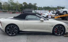 'Xe chơi' MG Cyberster bất ngờ tới Việt Nam: Tăng tốc nhanh như siêu xe, còn chưa mở bán trên toàn cầu