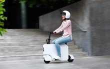 Honda trình làng mẫu xe điện 'siêu nhỏ' hứa hẹn gây sốt: ngoại hình như vali di động với tốc độ hơn 24km/h, có thể gấp gọn để vừa một chiếc Honda City