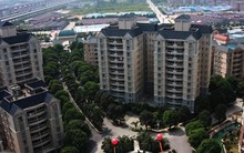 Mua căn hộ hơn 1,1 tỷ đồng rồi bỏ quên suốt 28 năm, người phụ nữ bỗng phát hiện có người sinh sống bên trong, bị đòi trả 600 triệu đồng vì lý do không ngờ