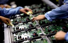 Hàng tỷ USD từ các gã khổng lồ công nghệ Mỹ, Hàn ồ ạt rót vào Việt Nam: Tâm điểm là ngành điện tử, bán dẫn