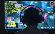 Nghiện game, tiến sĩ lương nghìn USD mất trắng sự nghiệp, nhập viện tâm thần