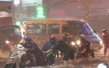 Miền Bắc chiều tối có mưa dông; miền Trung, Nam Bộ bước vào đợt mưa rất lớn