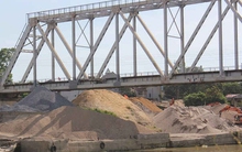 Gỡ vướng mặt bằng dự án cầu yếu trên địa bàn Hà Nội