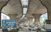 Cận cảnh gầm cầu Hà Nội sắp không còn được tận dụng làm bãi trông xe