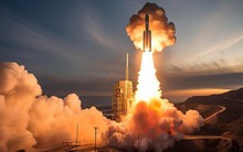 Tên lửa Trung Quốc phụt ra 2 luồng lửa rồi biến mất, nghi phát nổ tới 2 lần