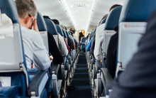 Lừa ứng viên đóng tiền ‘môi giới’ việc làm, 2 nhân viên hàng không giả mạo bị cảnh sát tóm gọn: Âm mưu ‘cướp’ 363 triệu đồng bị vạch trần