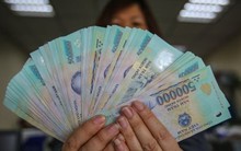 Rút tiền từ ngân hàng, có được yêu cầu mệnh giá?