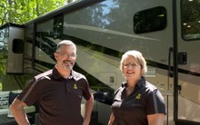 Chán việc văn phòng, cặp vợ chồng bán toàn bộ tài sản, liều mua bất động sản trị giá 39 tỷ đồng: Sau vài năm nhận cái kết không ngờ