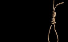 Một cô giáo tử vong trong tư thế treo cổ